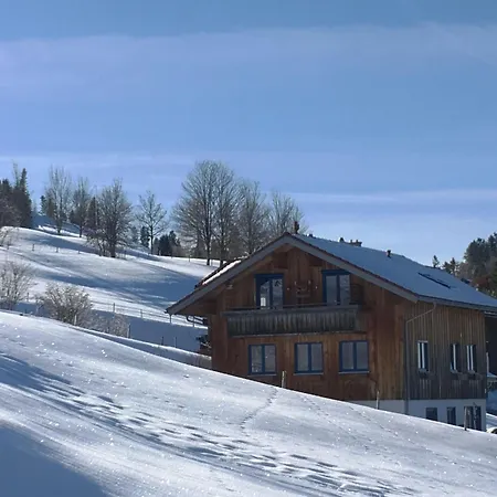 Mit Aussicht Im Bergdorf Im Allgaeu Steibis