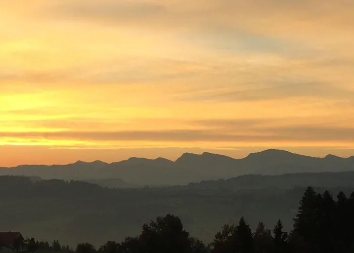 Appartement Mit Aussicht Im Bergdorf Im Allgaeu *